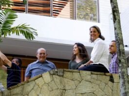 refugiados dentro de la embajada