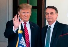 Trump respalda a Bolsonaro: Condena la persecución política de Lula y exige el fin del «régimen de censura» en Brasil tRUMP Y bOLSONARO